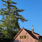 Pia's Nature Retreat Neukirch (Tubingen)