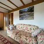 Pia's Nature Retreat Daire Neukirch (Tubingen)