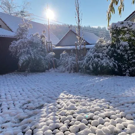 Διαμέρισμα Pia's Nature Retreat *