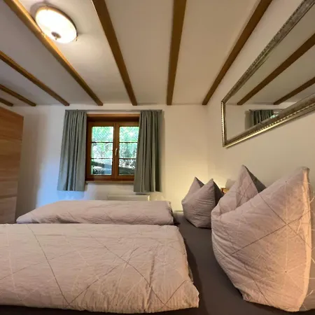 Pia's Nature Retreat Neukirch (Tubingen)